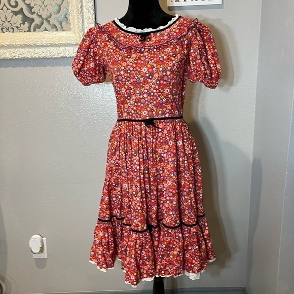 Vintage early 1970’s floral dress - Picture 2 of 13